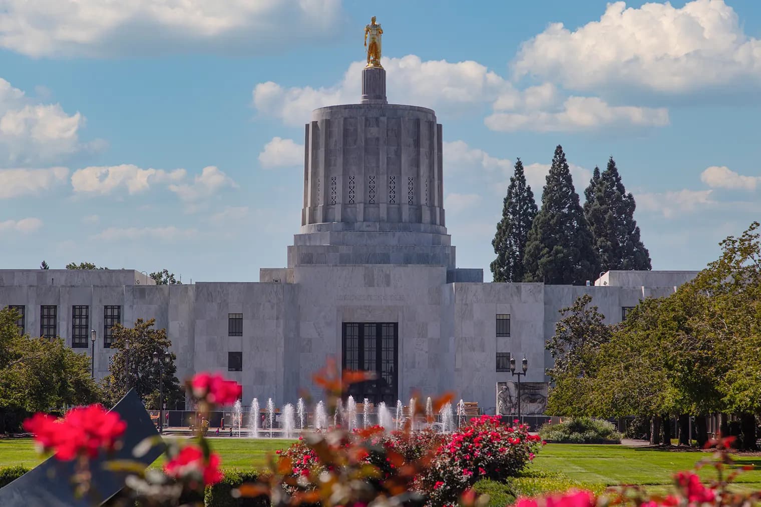 Oregon State Capitol in Salem
